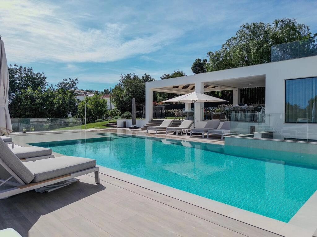 Moradia T6 com Piscina em Almancil Moradia T6 com Piscina em Almancil