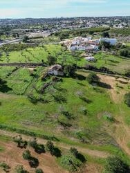Large Plot with Ruin and Build Potential in Boliqueime, Loul