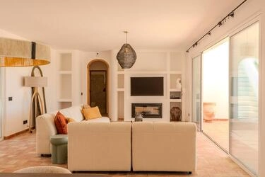 4 Bed Villa For Sale with Sea Views Quinta das Raposeiras