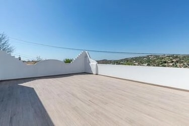 Moradia de Luxo T4 á Venda em Loulé