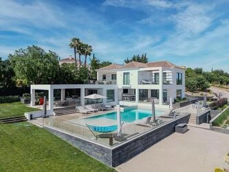 Moradia T6 com Piscina em Almancil