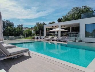 Moradia T6 com Piscina em Almancil