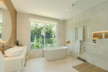 Moradia T6 com Piscina em Almancil