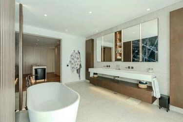Luxusvilla mit 6 Schlafzimmern in Almancil